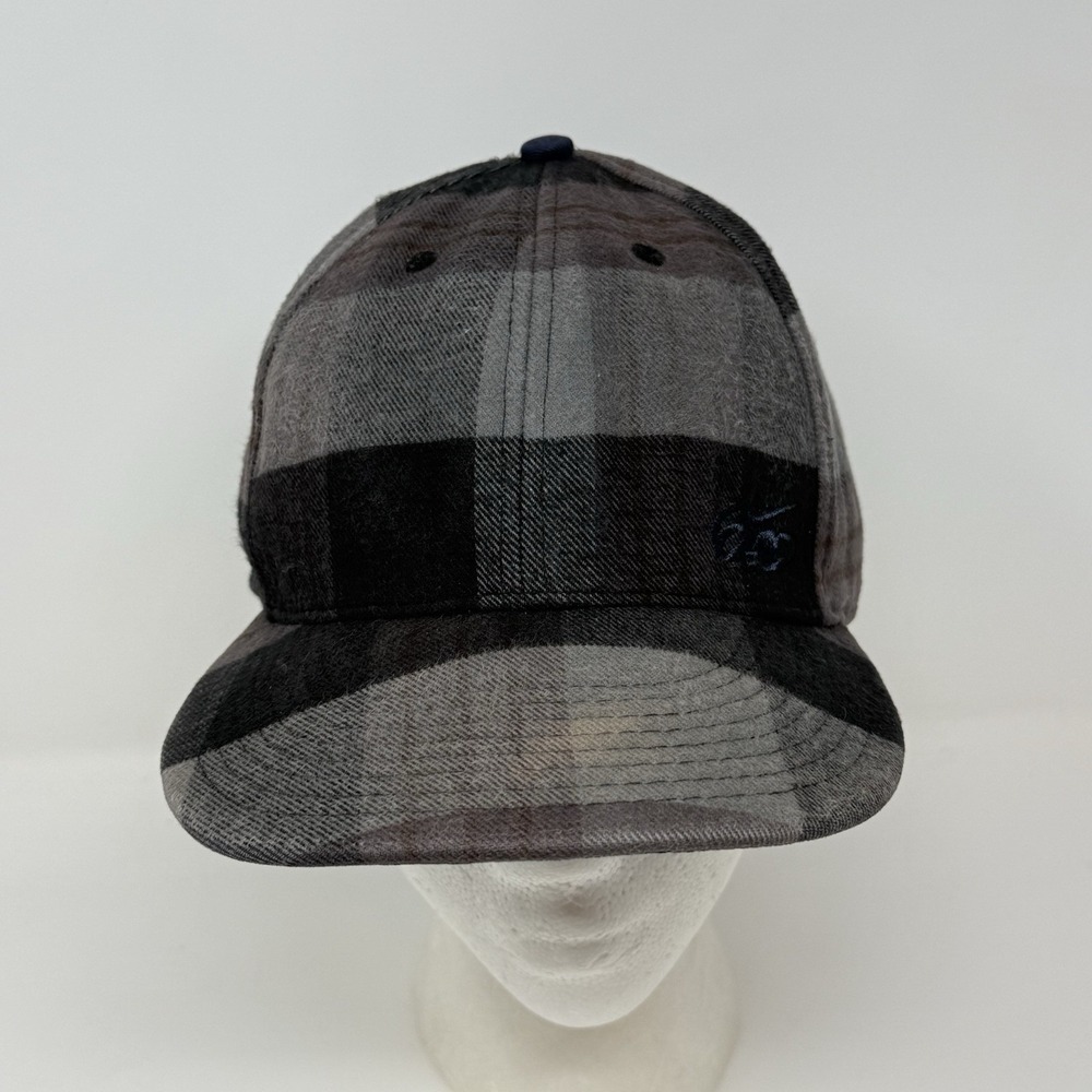 Rare Nike 6.0 Hat Cap Size 7 1/4 Black Gray Blue Plaid Fitted Casual 404803-611